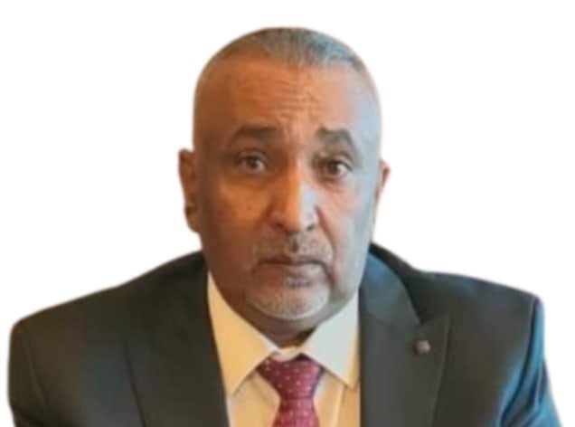 وزير الثقافة السوري وسلوكه المتواضع لمحة نادرة نراها في الدوائر الحكومية الأوروبية