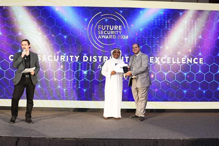 اميفيز تفوز بجائزة التميز المرموقة في مجال التوزيع لحلول الأمن السيبراني في حفل جوائز Future Security 2024